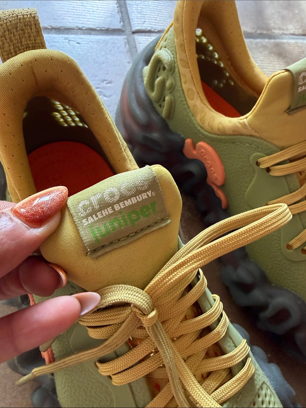 Salehe Bembury x Crocs Juniper “Tahini” Terrain Sneakers - Picture 9 of 15